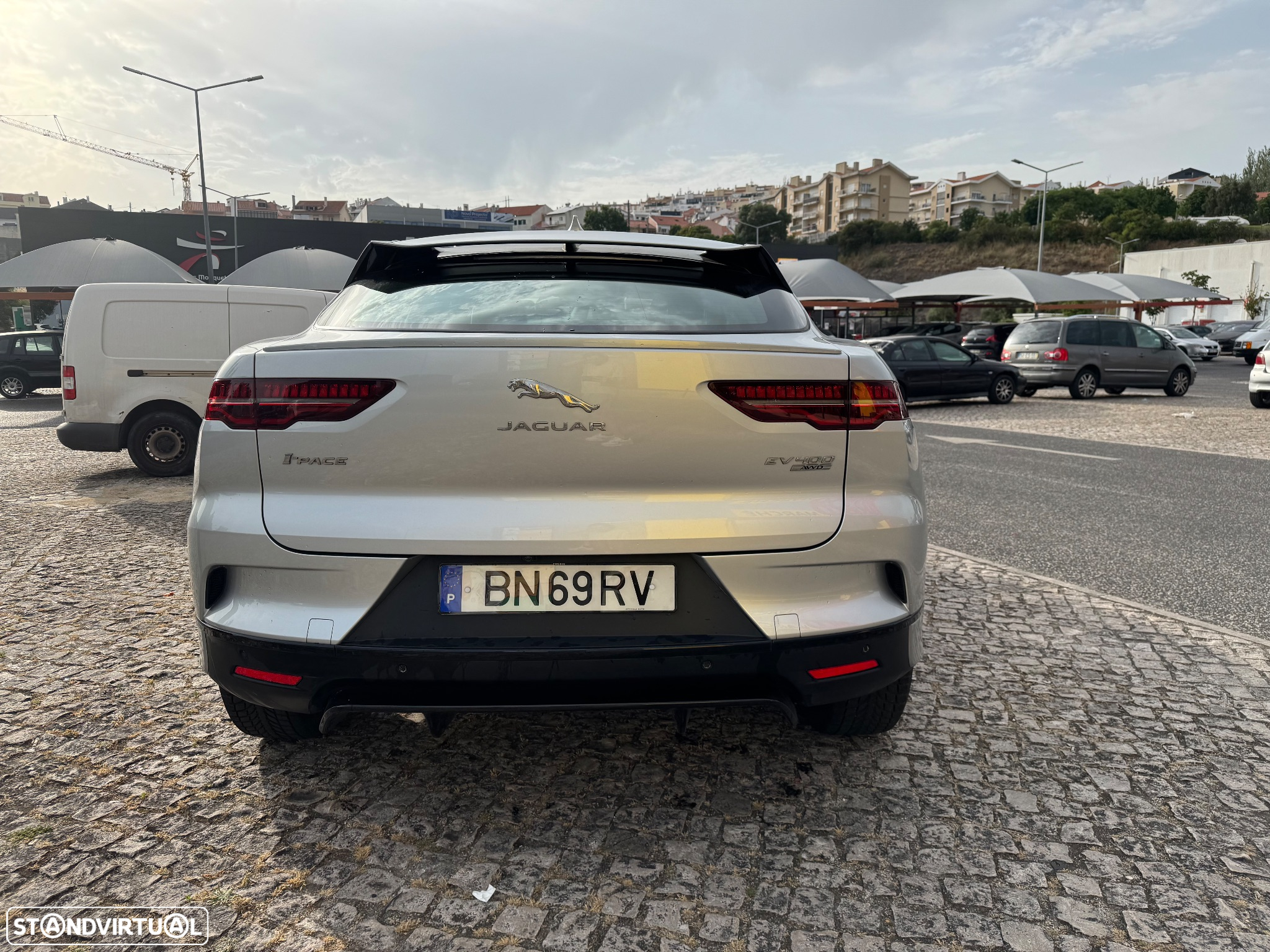 Jaguar I-Pace EV400 AWD SE - 4