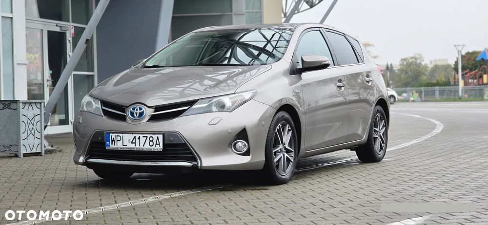 Toyota Auris - 2