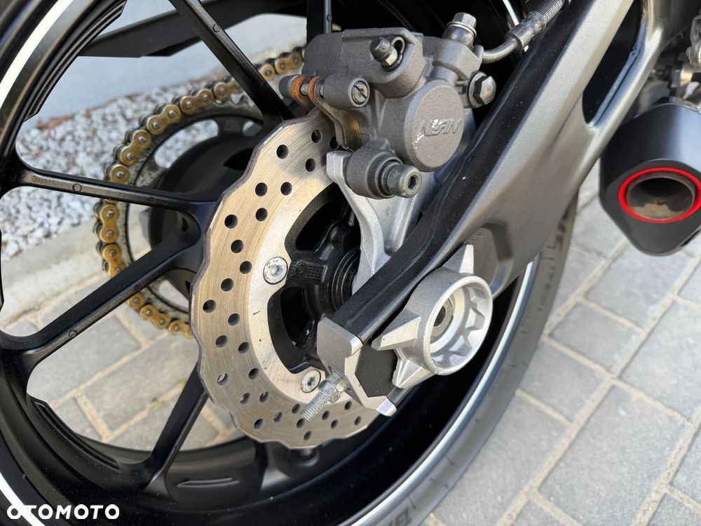 Yamaha MT - 30