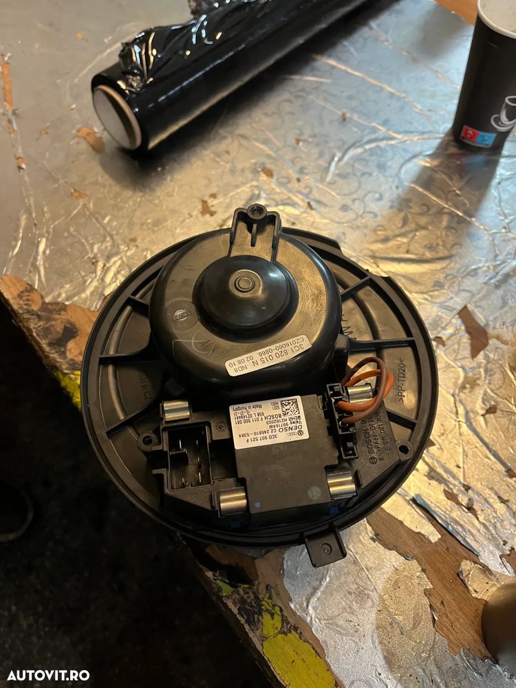 Motoras aeroterma ventilator rezistenta trepte habitaclu VW Volkswagen Golf 6 Europa - 2