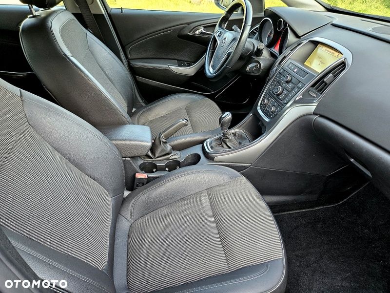 Opel Astra 1.4 T Cosmo - 23