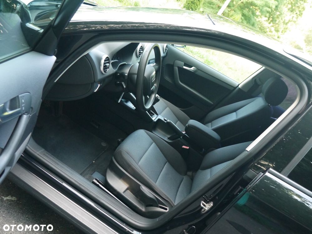Audi A3 Sportback 1.6 Attraction - 16