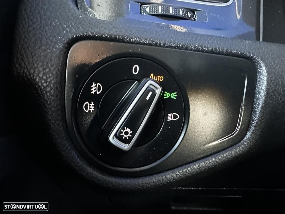 VW Golf Variant 1.6 TDi Confortline - 22