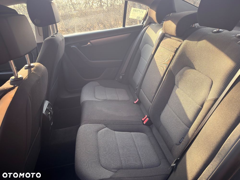 Volkswagen Passat 1.6 TDI BlueMotion - 7