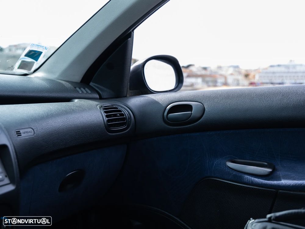 Peugeot 206 1.1 XT - 16