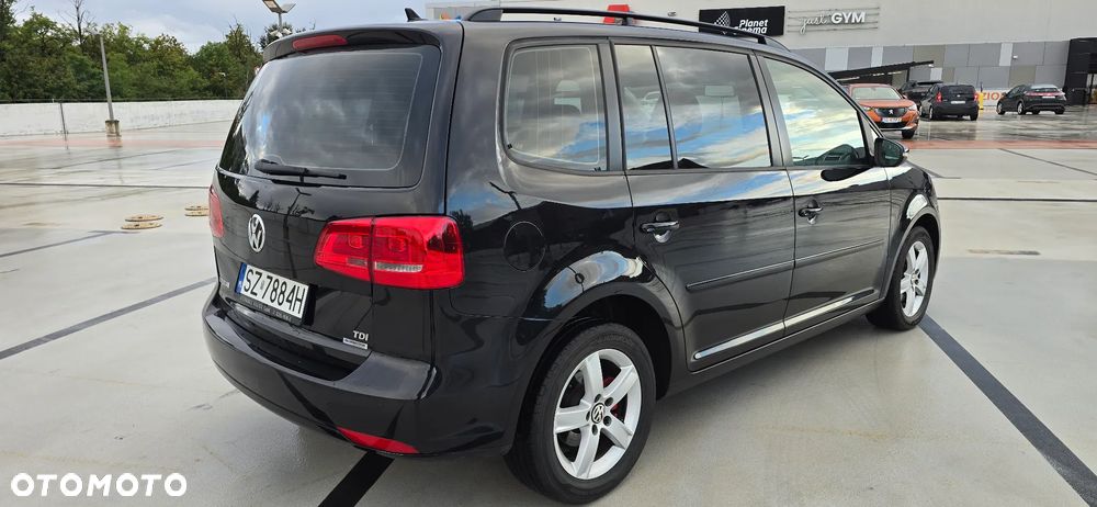 Volkswagen Touran 1.6 TDI DPF BlueMotion Technology Comfortline - 4