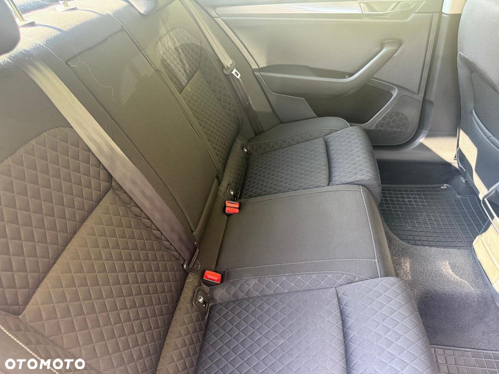 Skoda Superb 2.0 TSI Ambition DSG - 17