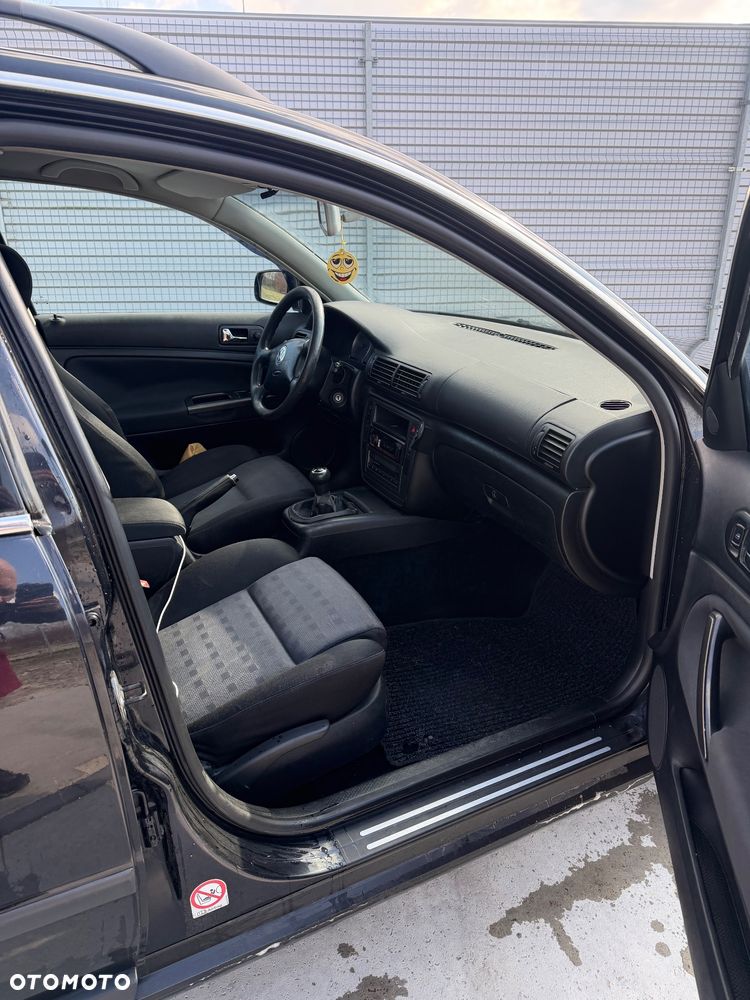 Volkswagen Passat 1.9 TDI Comfortline - 7