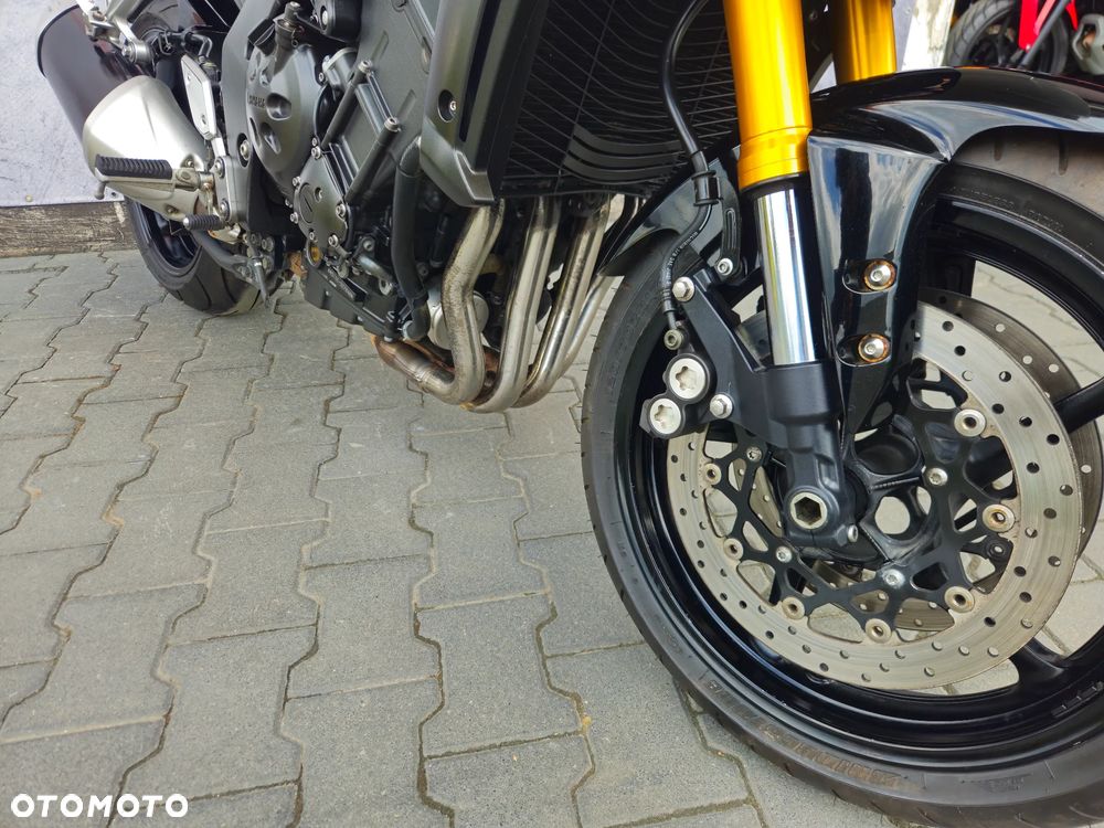 Yamaha FZ - 12