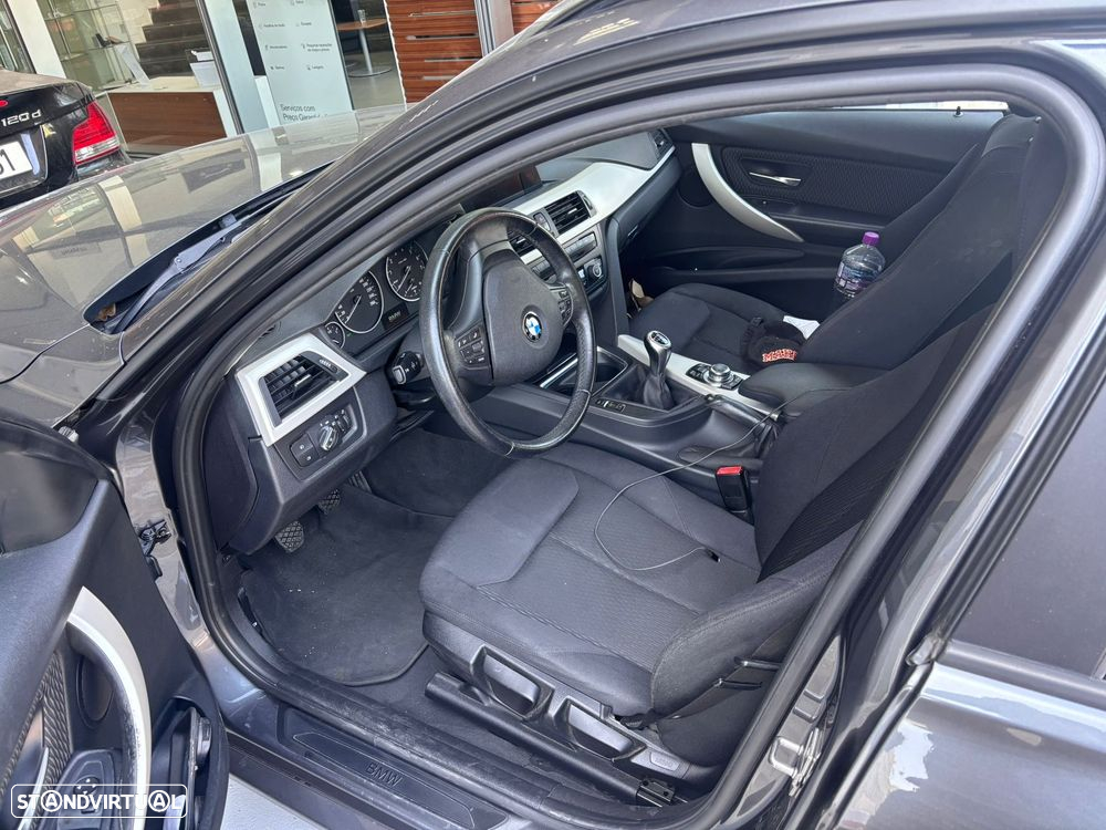 BMW 316 i Touring - 3