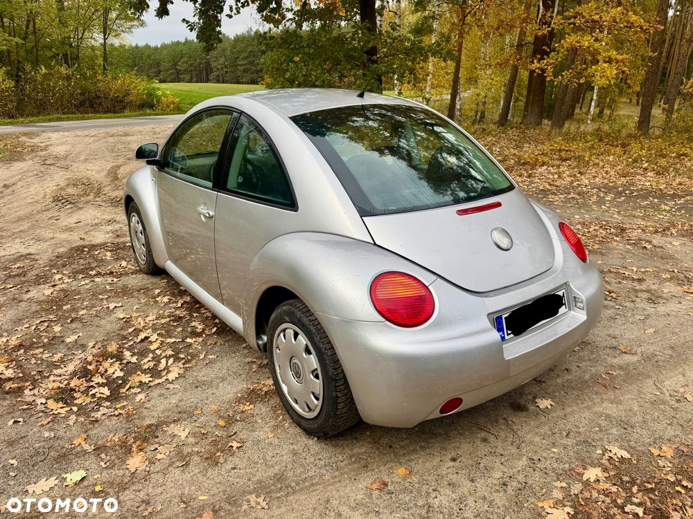 Volkswagen New Beetle 2.0 - 6