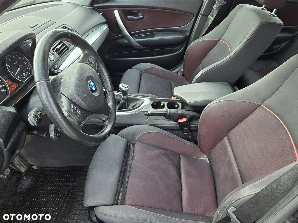 BMW Seria 1 - 12