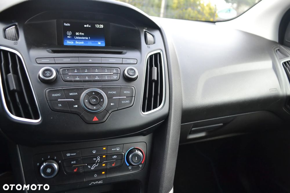Ford Focus SW 1.0 EcoBoost Trend - 16