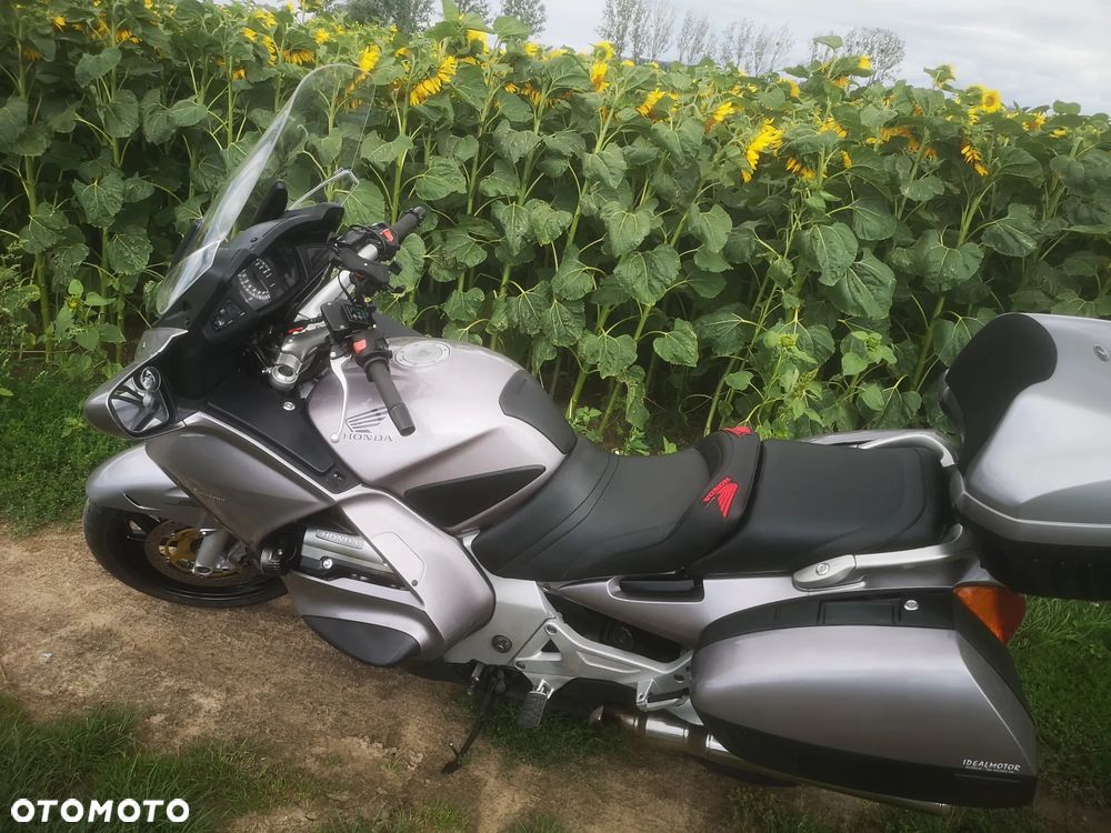Honda ST - 1