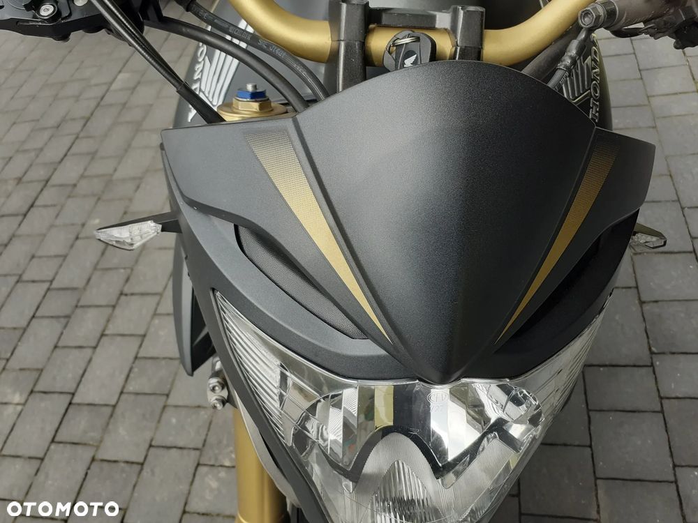 Honda CB - 9