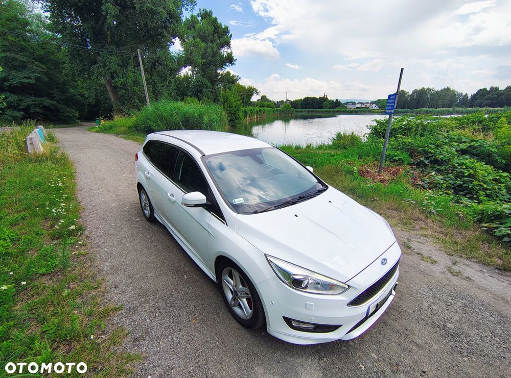 Ford Focus 1.5 EcoBoost Titanium ASS PowerShift - 5