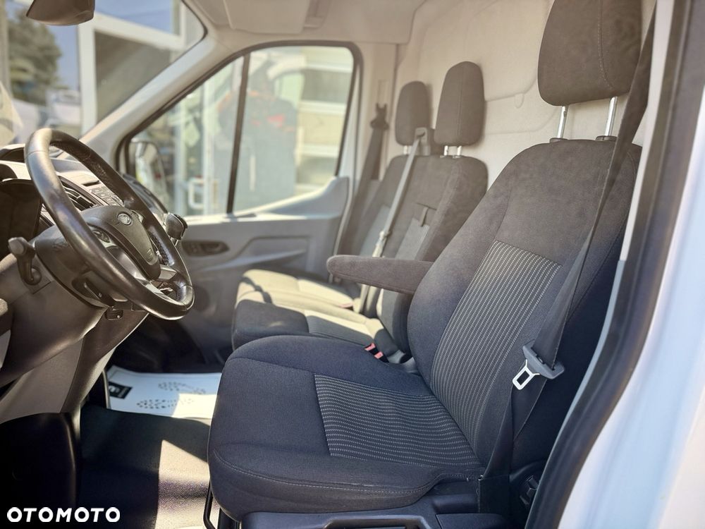 Ford Transit - 11