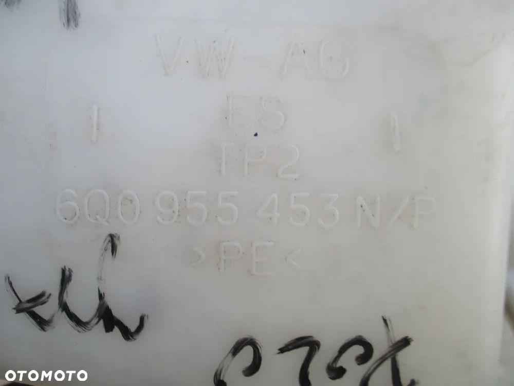 POLO IV LIFT 9N3 ZBIORNIK SPRYSKIWACZY 08r - 4