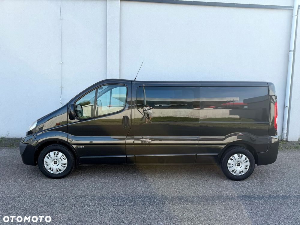 Opel Vivaro L2H1 2.9t - 10