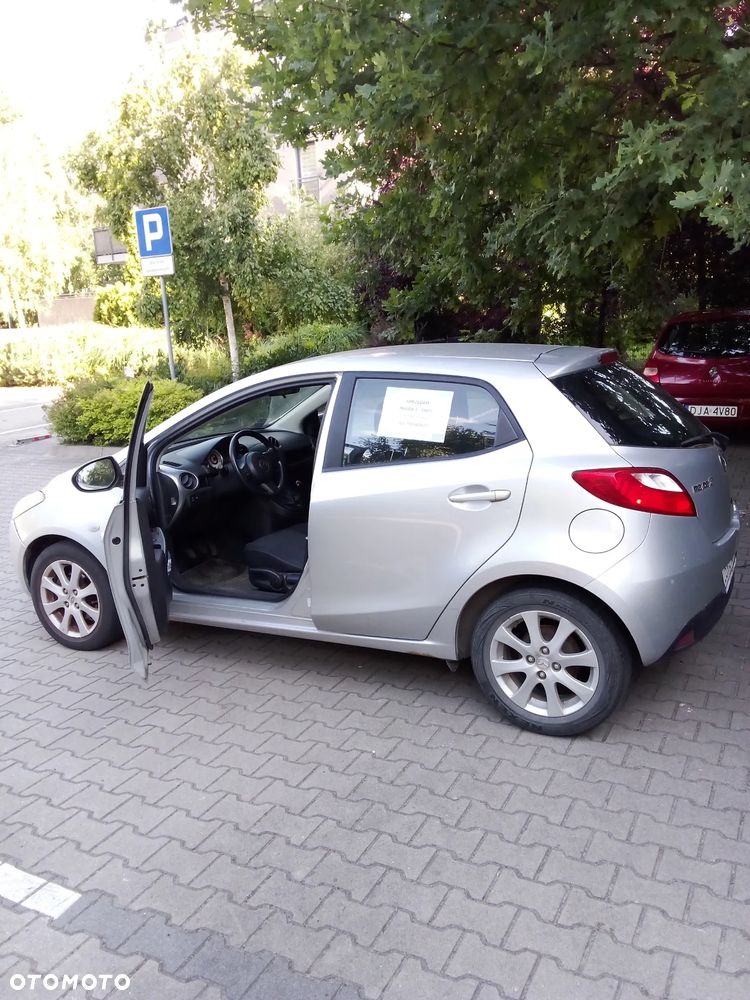 Mazda 2 - 6