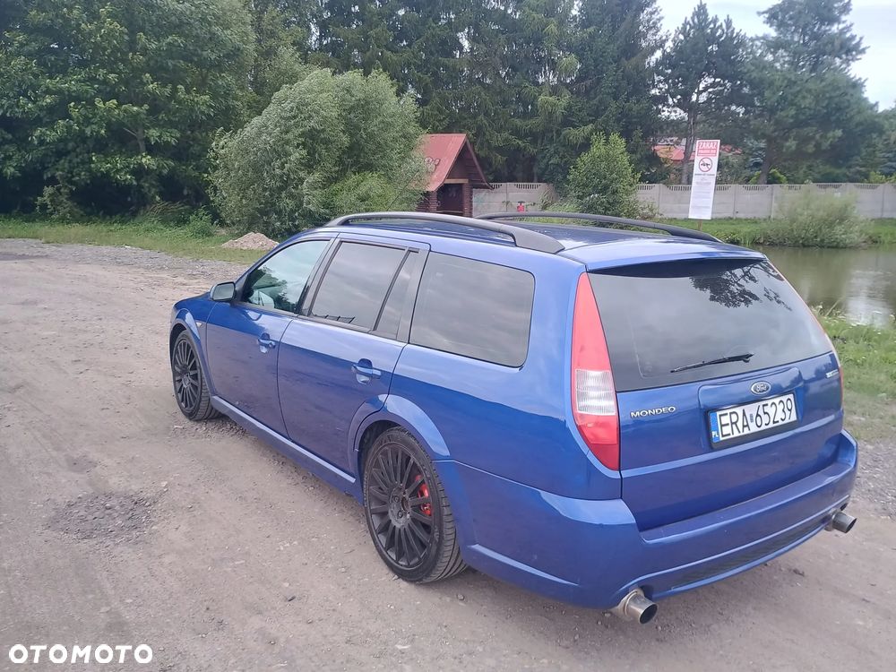 Ford Mondeo V6 ST 220 - 5