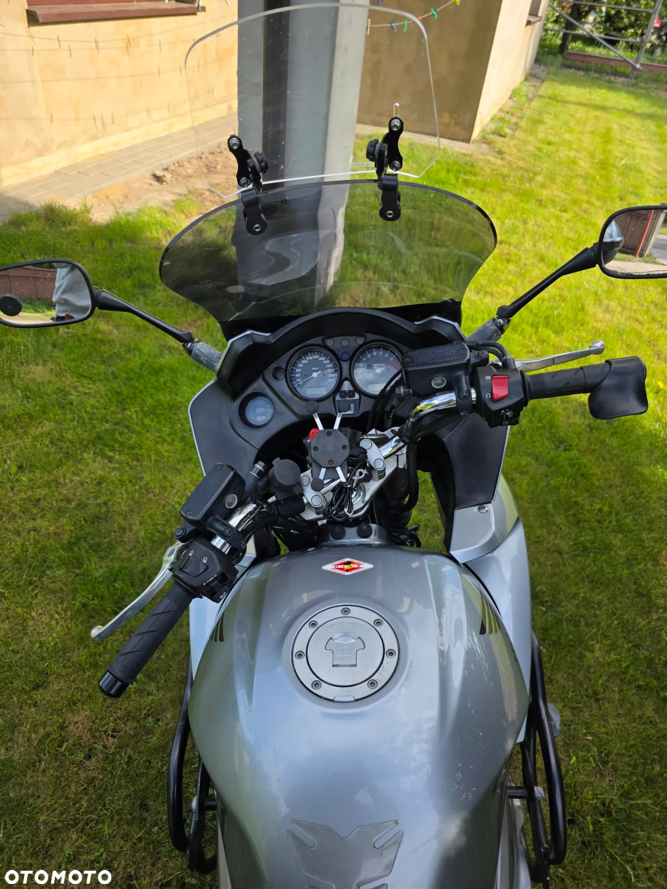 Honda CBF - 2