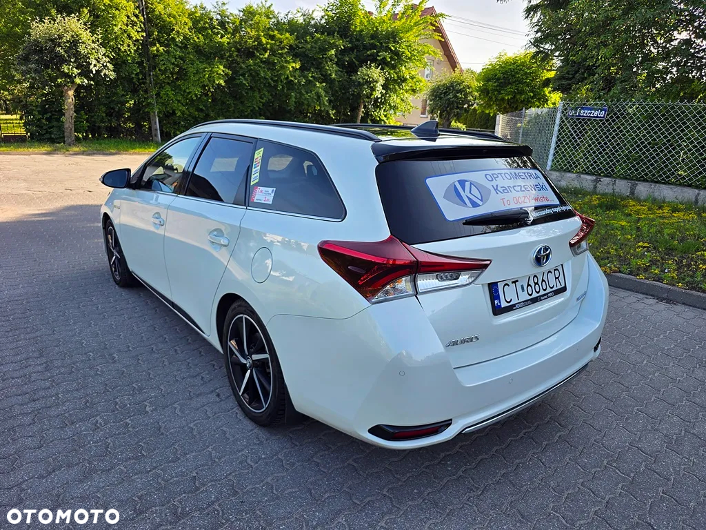Toyota Auris Hybrid 135 Selection - 7