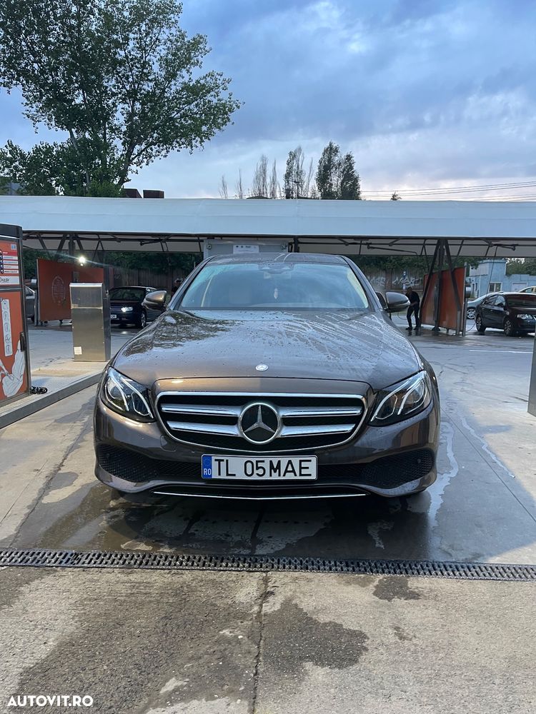 Mercedes-Benz E 220 d Aut. - 5