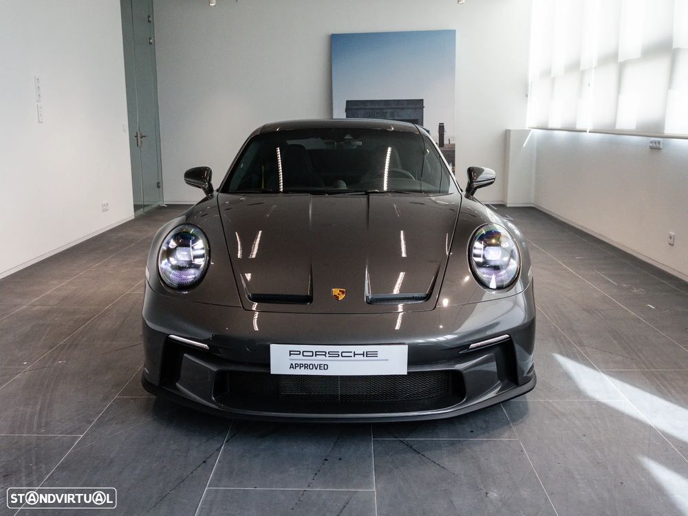 Porsche 911 (992) - 2