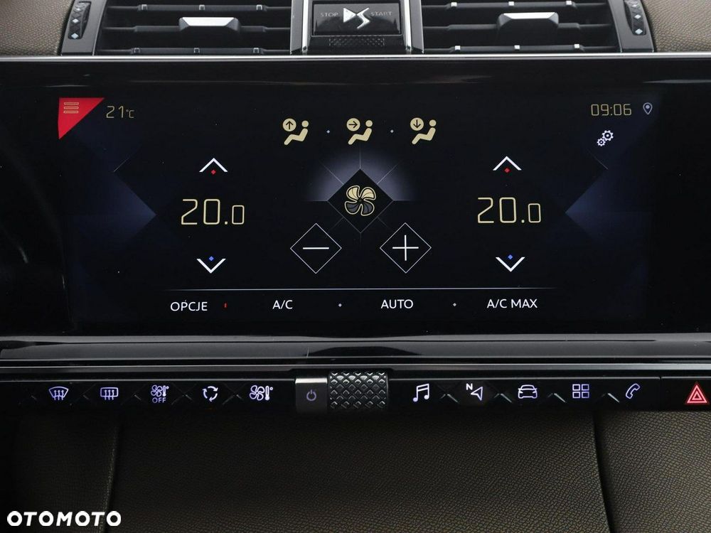 DS Automobiles DS 7 Crossback 2.0 BlueHDi So Chic - 28