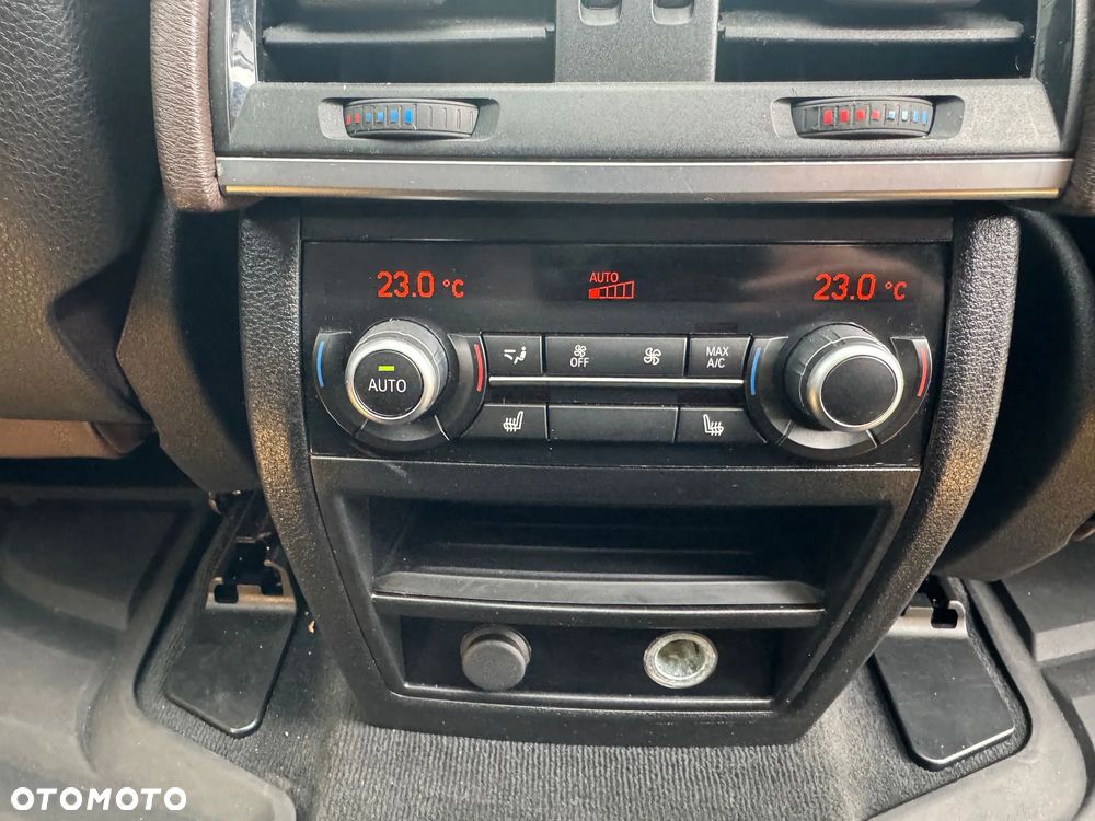 BMW X5 xDrive35i - 18