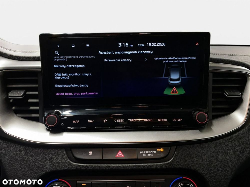 Kia Ceed - 25