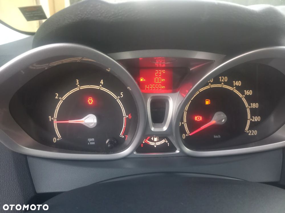 Ford Fiesta 1.4 Titanium - 9