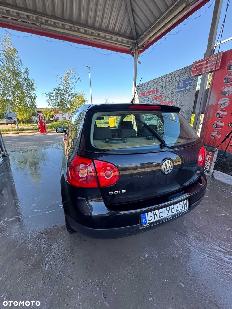 Volkswagen Golf - 4