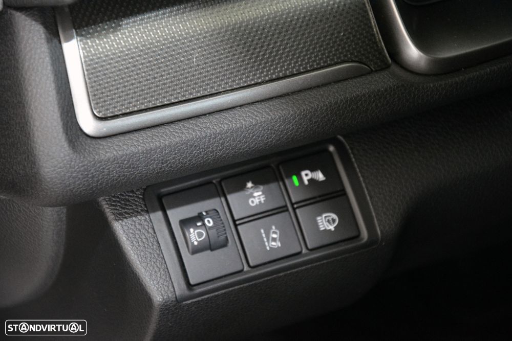 Honda Civic 1.0 i-VTEC Executive Premium CVT - 21