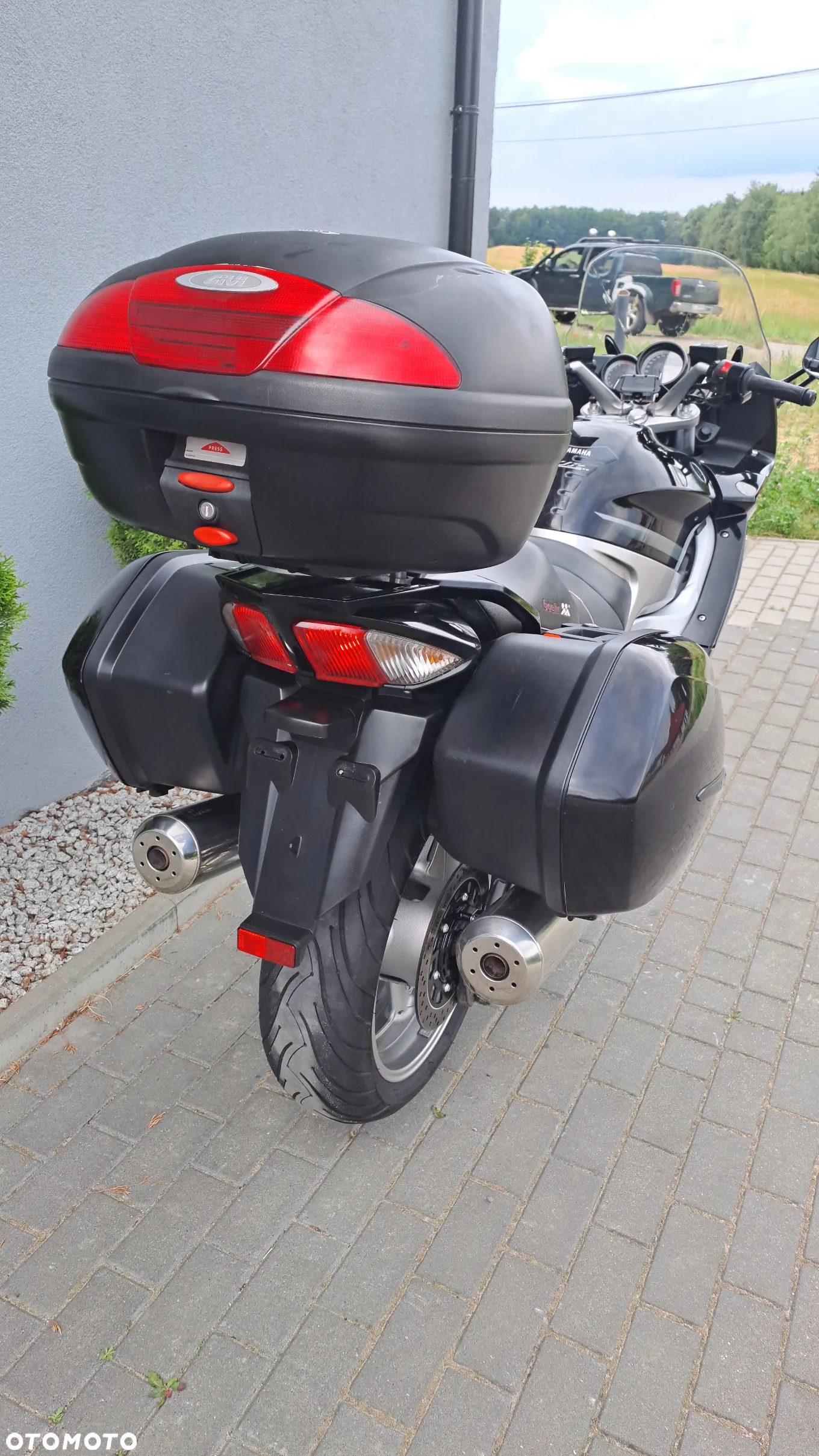 Yamaha FJR - 28