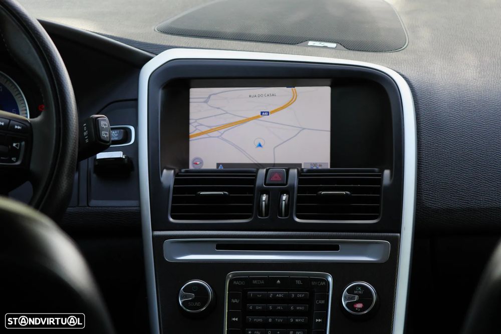 Volvo XC 60 2.0 D4 R-Design 139g Start/Stop - 25