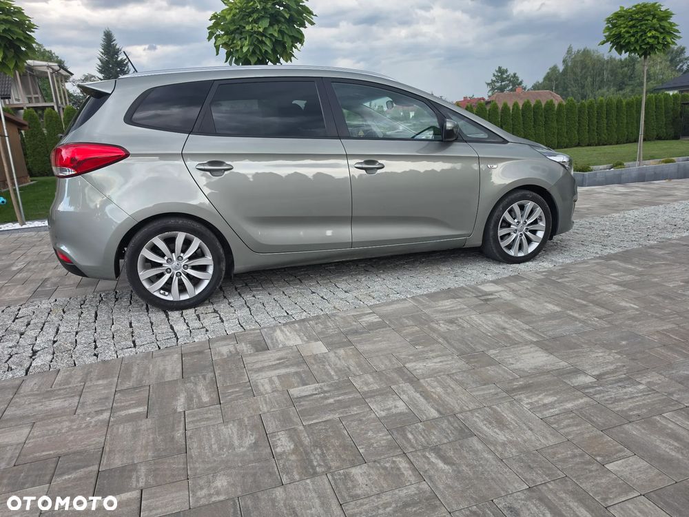 Kia Carens 1.7 CRDi 115 Dream-Team Edition - 12
