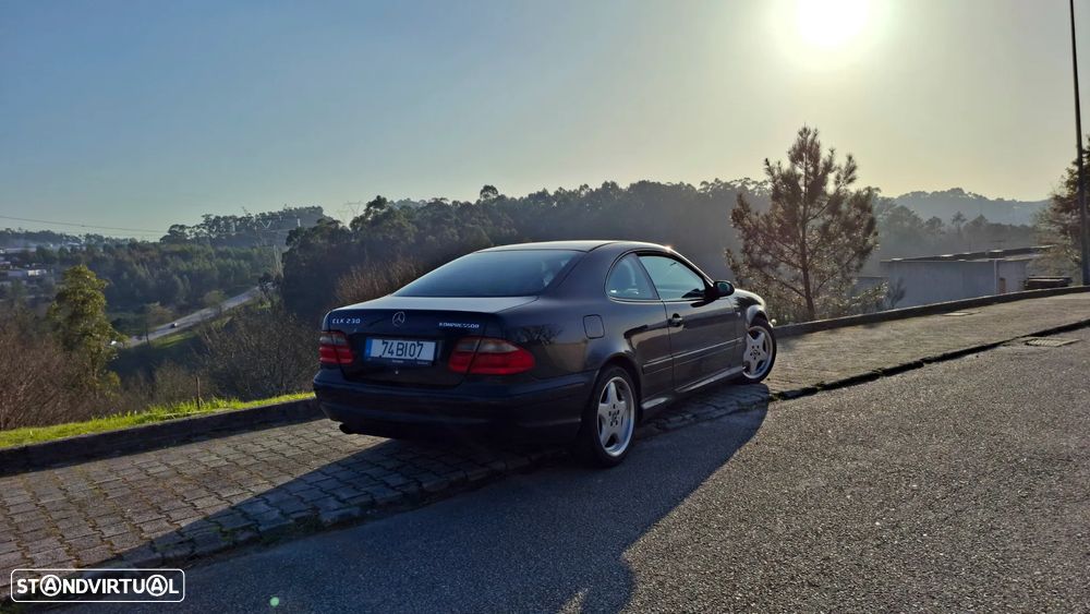 Mercedes-Benz CLK 230 - 5