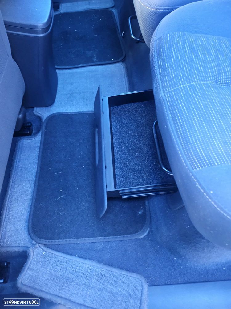 Renault Scénic 1.5 dCi Dynamique S - 8