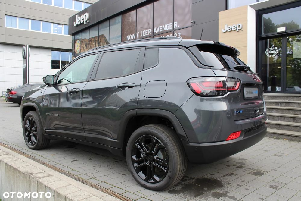 Jeep Compass - 8