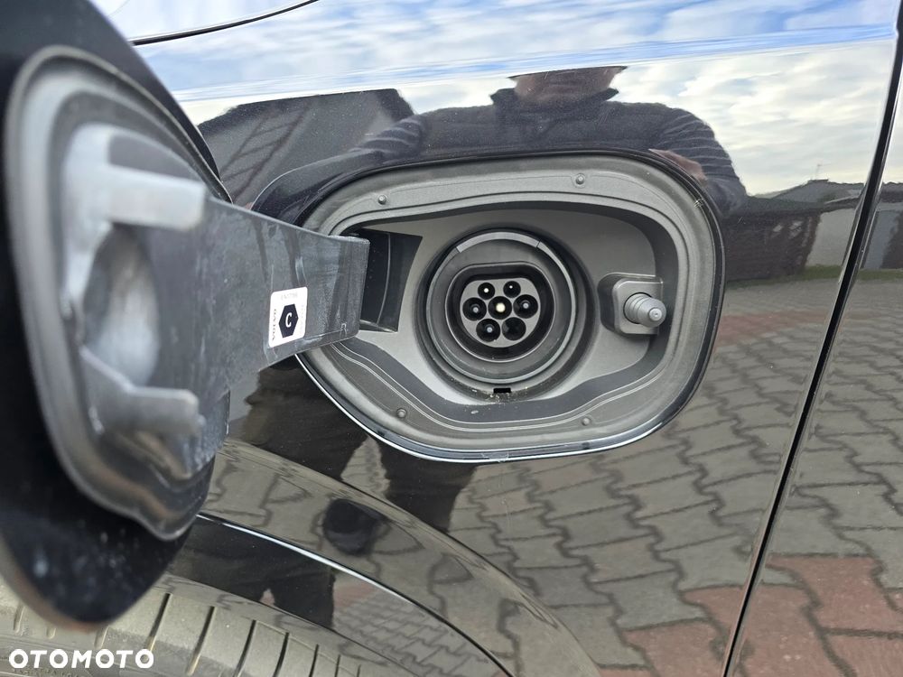 Volvo XC 90 T8 AWD Ultra Black Edition - 35