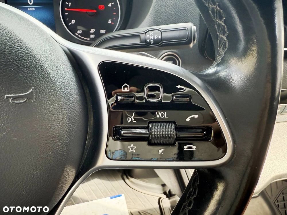 Mercedes-Benz Sprinter - 20