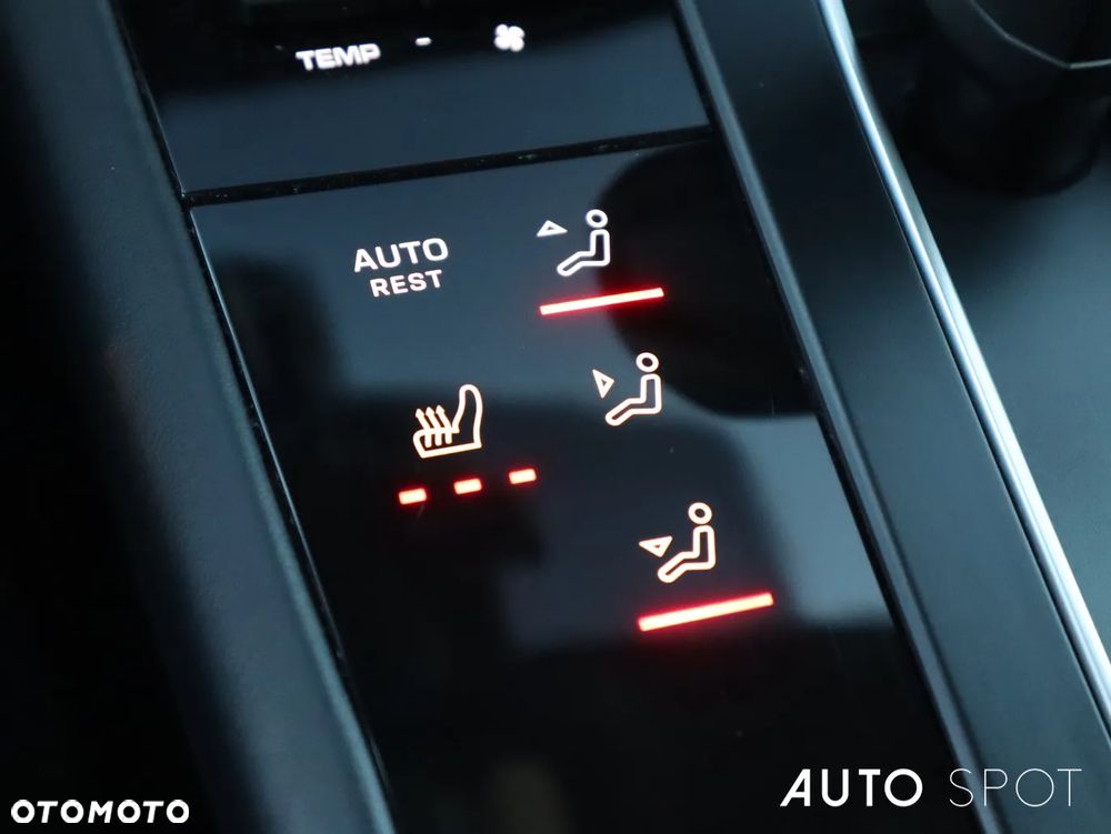 Porsche Macan GTS - 36