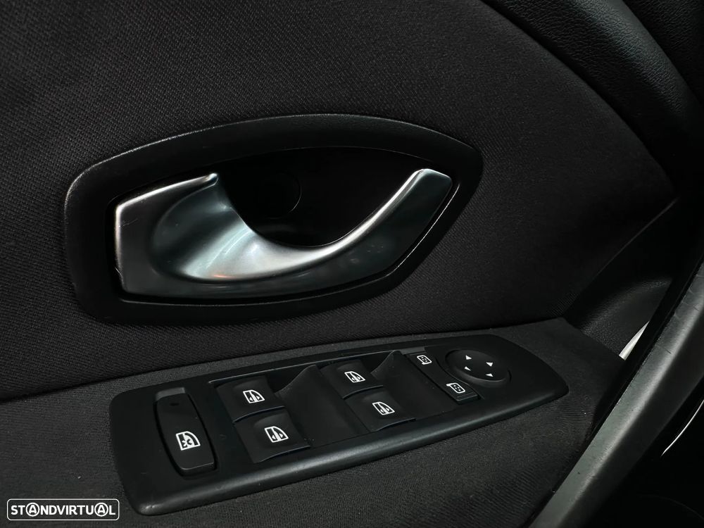 Renault Mégane Sport Tourer 1.5 dCi Dynamique S - 21