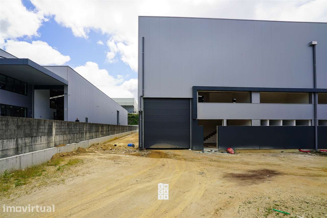 Armazém  Venda em Escapães,Santa Maria da Feira - Grande imagem: 2/24