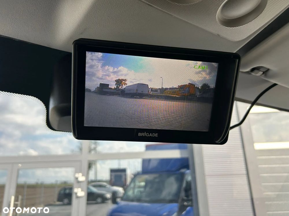 Iveco Daily 40C18 35C18 3.0 HPI Hi-Matic Kontener 8 palet + winda 750kg + drzwi boczne **Climatronic**Kamera**Sprowadzony**2018R** - 16