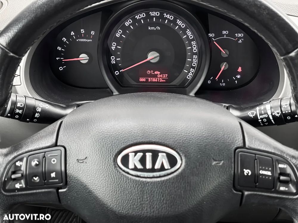 Kia Sportage - 12