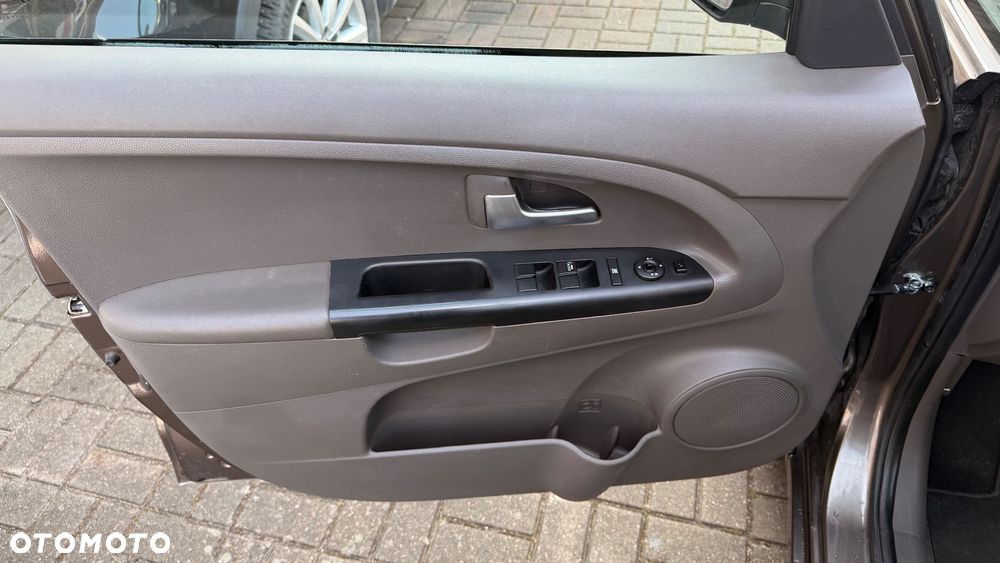 Kia Venga 1.6 CVVT Automatik Dream-Team Edition - 11