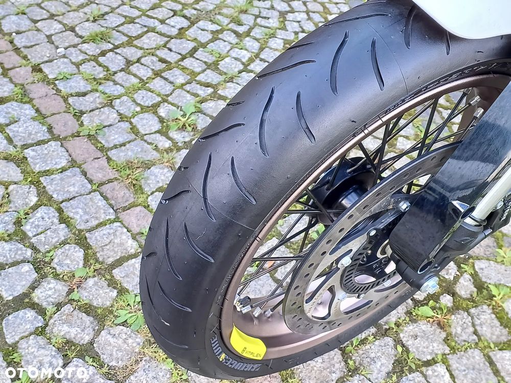 Husqvarna Vitpilen - 23